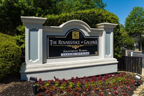 a sign for the renaissance & galena apartments